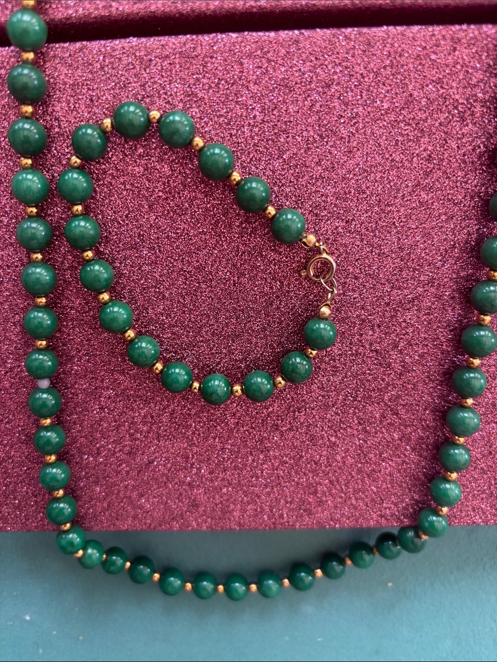 Vintage Green Jade & gold Necklace and Bracelet Set - Picture 6 of 6